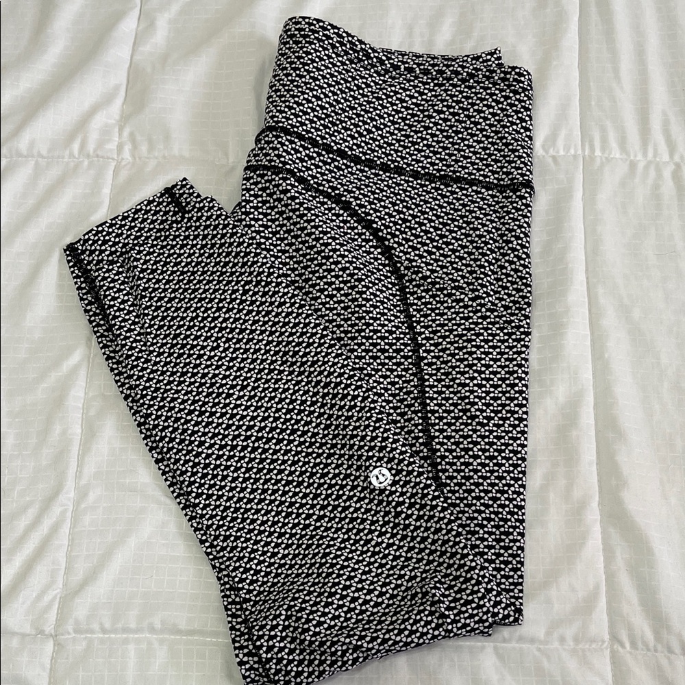 Lululemon leggings with pockets lightweight